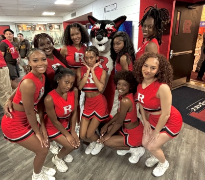 rutgersnewrkcheerleaders.indoor1